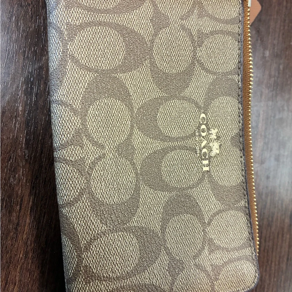 Coach Tan Signature Zip Wallet - Picture 1 of 6